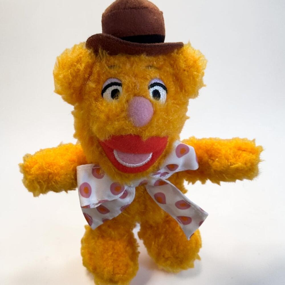 Disney Store The Muppets Fozzie Bear Plush Keychain Bag Charm NWT